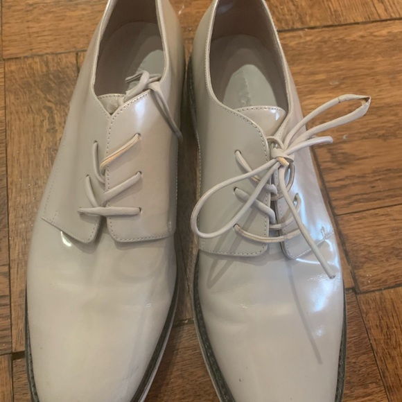 VINCE Platform Lace-Up Oxfords - Picture 3 of 5